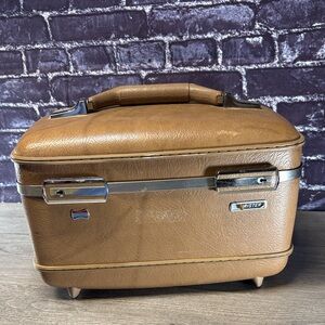 Vintage American Tourister Brown Train Case